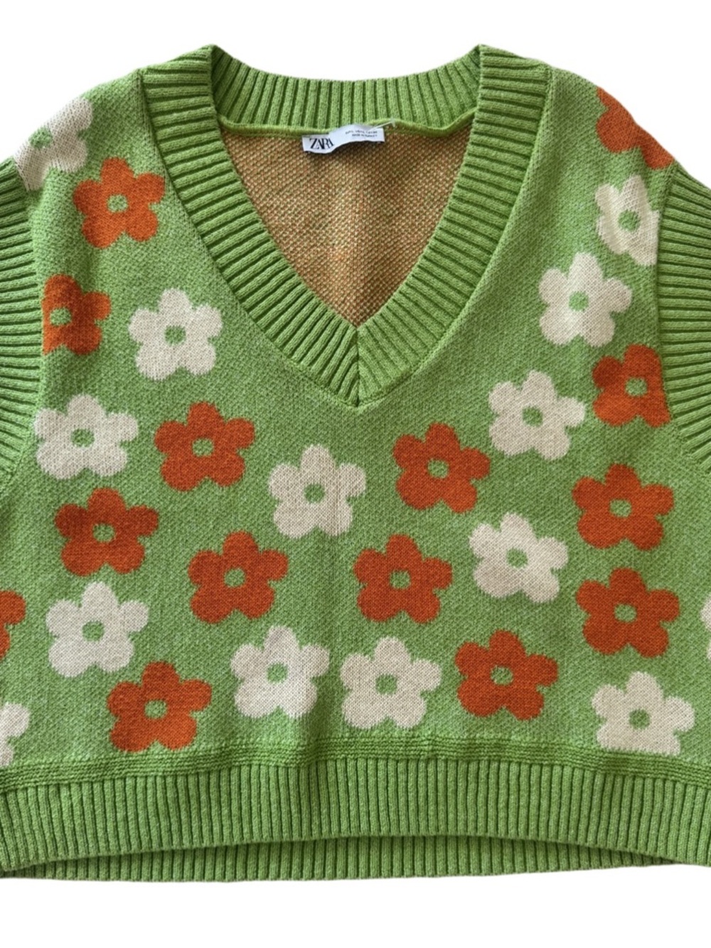 Zara OVERSIZED Green V-Neck Floral Knit Vest with Orange and Cream Flowers